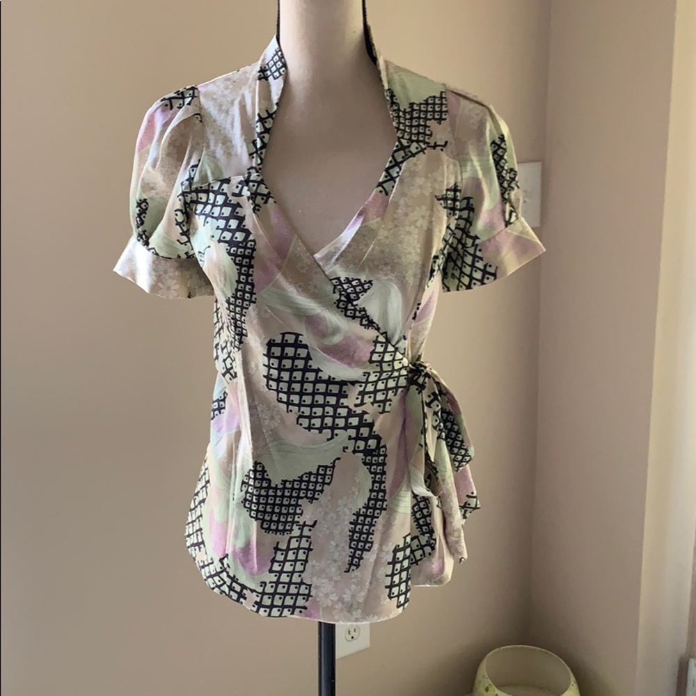 3/$20 Silk BCBG maxazria wraparound blouse